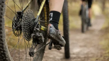 Młodzi kolarze wracają na trasę. Przed nami kolejny wyścig MTB