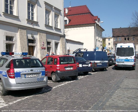 Policja Wałbrzych: Mieszkańcy wciąż zgłaszają swoje problemy. W styczniu najczęściej informowali o nieprawidłowym parkowaniu oraz przekraczaniu dozwolonej prędkości przez kierujących
