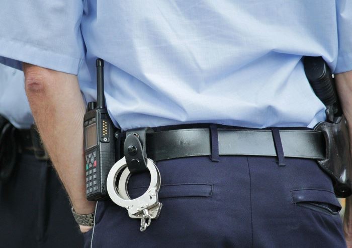Policja Wałbrzych: Tym razem dwóch zatrzymanych przez wałbrzyskich policjantów poszukiwanych za niealimentację. Jeden dzisiaj trafi za kraty aresztu