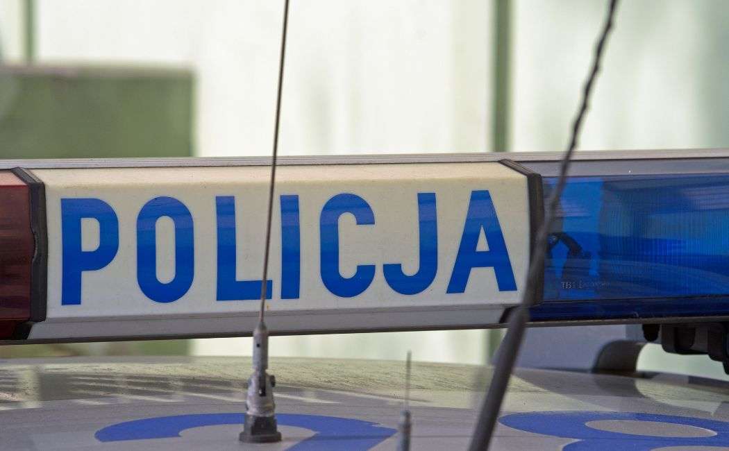 Policja Wałbrzych przestrzega przed nieuwagą: wypadek na drodze Struga - Stare Bogaczowice