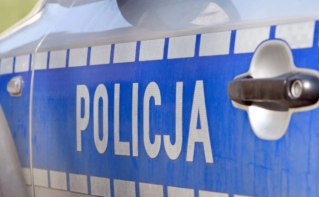 Policja Wałbrzych zatrzymała agresora: groźby, uszkodzenie mienia i narażenie na niebezpieczeństwo życia