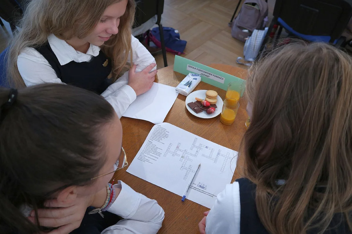 Grafika promocyjna wydarzenia XX Powiatowy Konkurs Czytelniczy „Pożeracze Książek 2026”