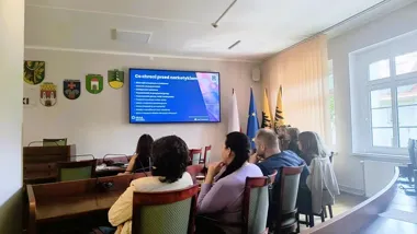 Rodzice zastępczy poznali sygnały ostrzegawcze. Ważna jest więź z dzieckiem
