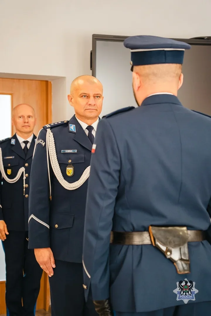 Trzech nowych policjantów w Wałbrzychu. Komenda bez wakatów
