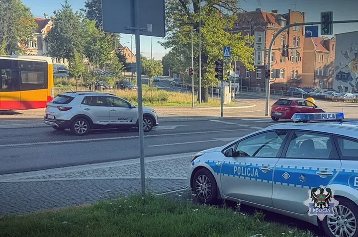 Ponad 90 wykroczeń w jeden dzień. Policja pilnowała przejść