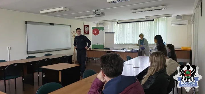 Oferta pracy za granicą może kryć zagrożenie. Policja ostrzega w Wałbrzychu