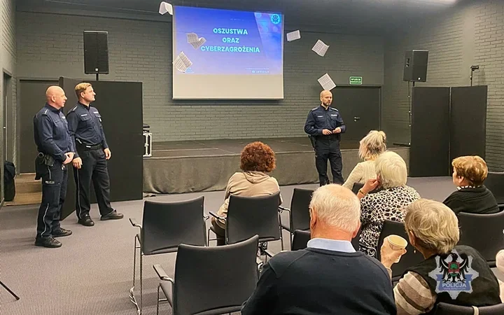 Dzień Seniora w Wałbrzychu. Policja ostrzega przed oszustwami