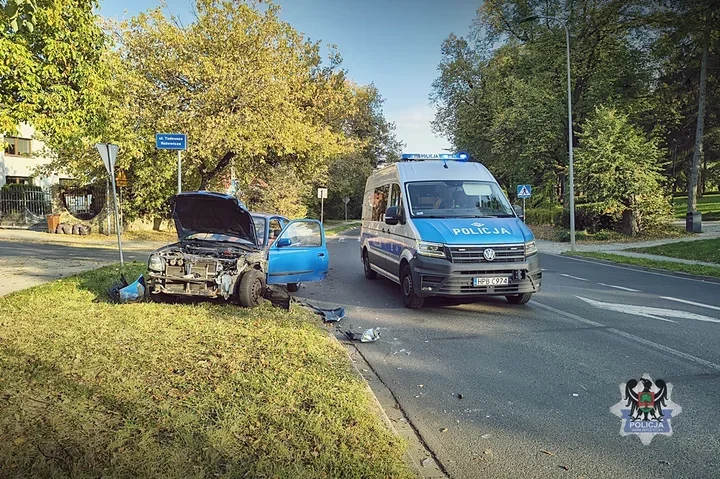 3,39 promila i aktywny zakaz. 41-latka doprowadziła do kolizji z autobusem