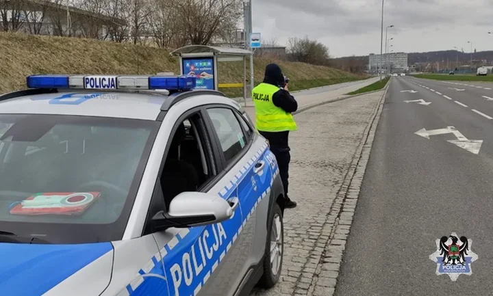 Prędkość była tylko początkiem - 41-latek wpadł na sądowym zakazie w Wałbrzychu