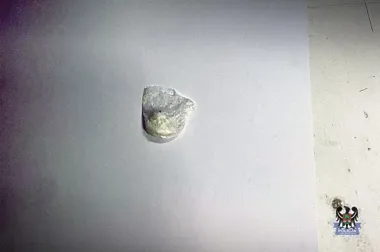 Dwie osoby z narkotykami zatrzymane w Wałbrzychu tuż przed północą