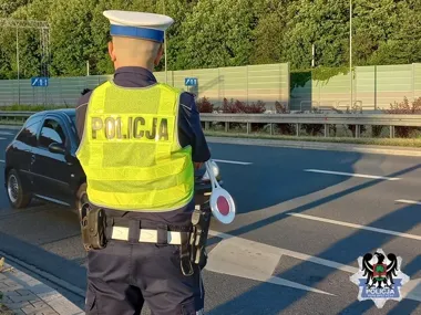Powroty z wakacji mogą zakończyć się tragedią. Policja z Wałbrzycha ostrzega