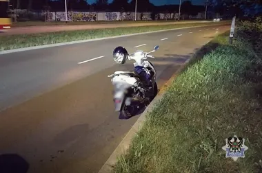 Prawie 2 promile na motorowerze. 62-latek przewrócił się na Podzamczu