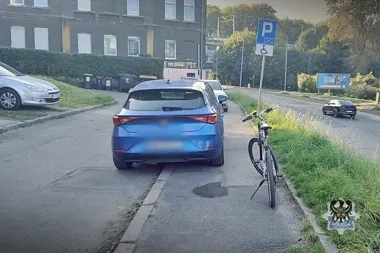 Pościg pod Wałbrzychem. Kierowca miał pięć zakazów i cofnięte uprawnienia