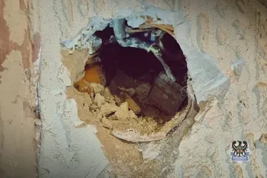 Kontrola przyłącza prądu ujawniła metamfetaminę. Zarzuty dla dwojga lokatorów