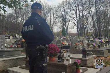 Tłok przed Wszystkimi Świętymi to okazja dla kieszonkowców. Policja ostrzega