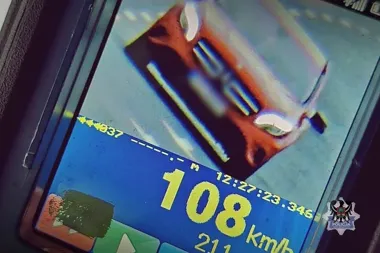108 km/h przy limicie 50. Kierowca stracił prawo jazdy