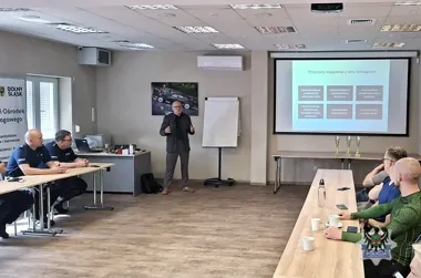 Motocykliści w Wałbrzychu sprawdzili swoje umiejętności pod okiem policji i instruktorów