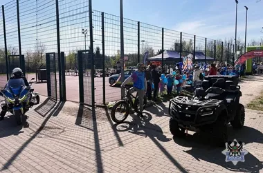 Policjanci z Wałbrzycha pojawili się na biegu, który miał ważniejszy cel niż wynik