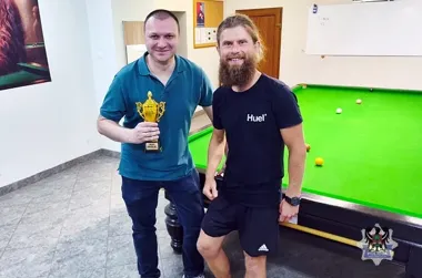 Snookerowy dyżurny z Boguszowa znów na szczycie. Pokonał rywala w finale turnieju w Głuszycy