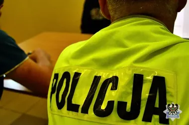 Poranny cios wałbrzyskiej policji - dwóch złodziei wpadło po sklepowe kradzieże