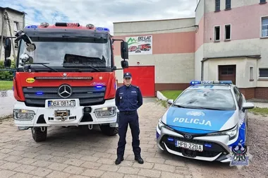 Ledwo skończył służbę, a w Boguszowie-Gorcach ratował 80-latka z płonącego mieszkania