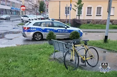 Najpierw przewrócili się na hulajnodze, potem policja wystawiła mandaty do 2,5 tys. zł