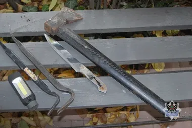 W Wałbrzychu złodzieje czekają na jeden sygnał z pustego domu