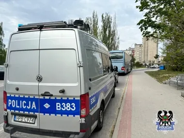 Autokar z uczniami zatrzymany przed wyjazdem - hamulce nie przeszły kontroli