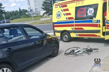 Chwila nieuwagi na Szczawienku - rowerzysta trafił do szpitala