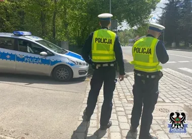 Wakacyjny wyjazd zaczyna się w garażu - policja z Wałbrzycha ostrzega